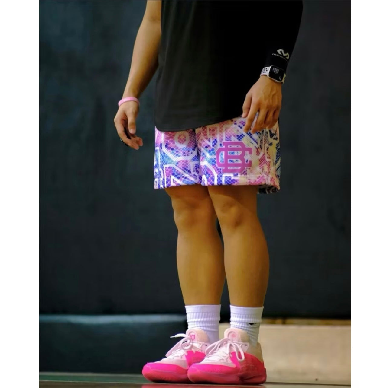 8.24 SNAKESKIN HOLOGRAPH "LOGO" SHORTS
